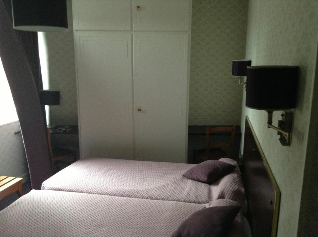 Logis Terrasse Hotel Lisieux Bilik gambar