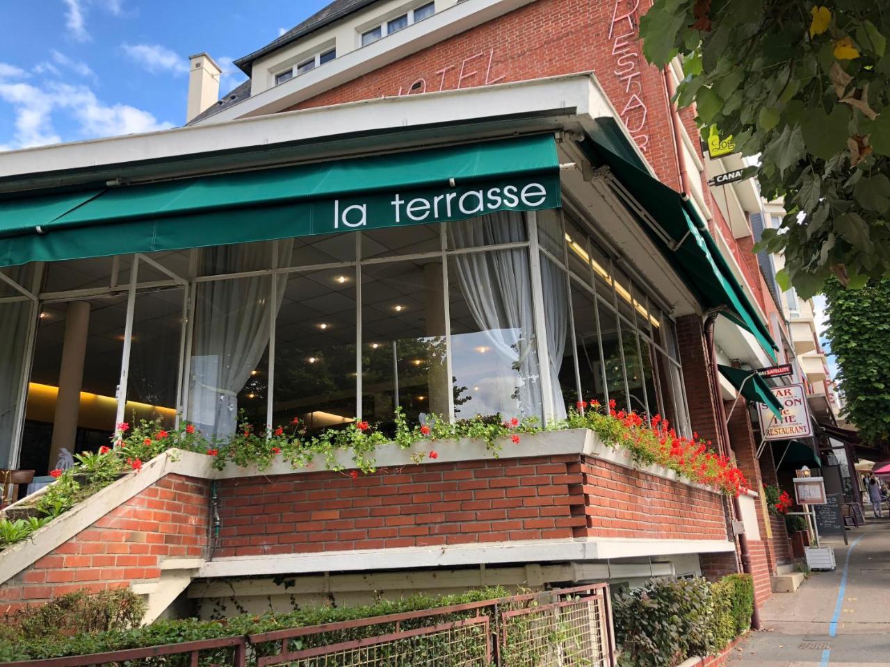 Logis Terrasse Hotel Lisieux Luaran gambar